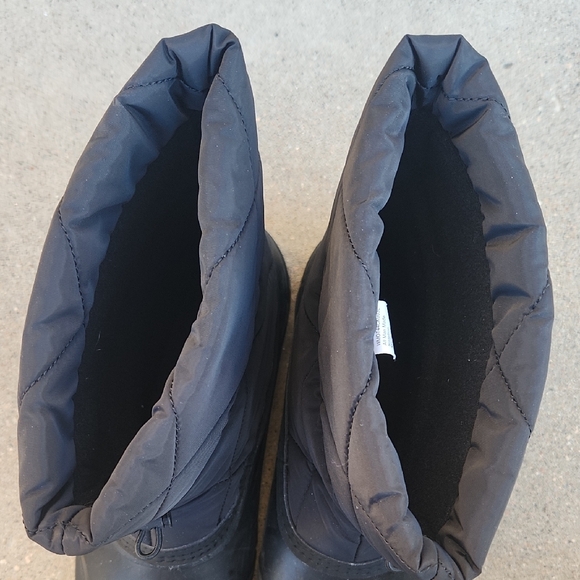 Ozark Trail Black Quilted Winter Boots - Picture 6 of 6